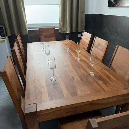 Im Tal 2 Haus - 2 We, 5 Sz,3 Baeder, 11 Betten - Klimaanlage Lägenhet *