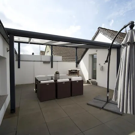 Im Tal 2 Haus - 2 We, 5 Sz,3 Baeder, 11 Betten - Klimaanlage Lägenhet Bergheim (Rhein-Erft-Kreis)