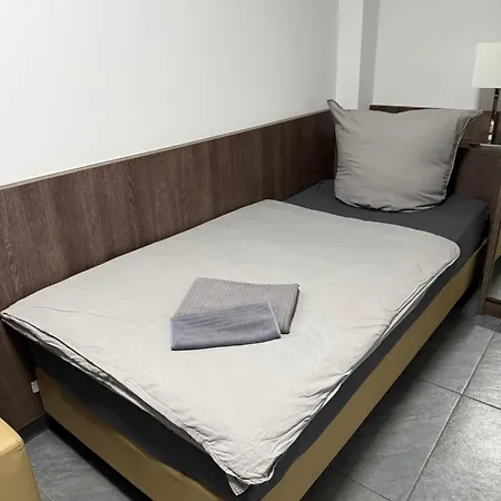 Im Tal 2 Haus - 2 We, 5 Sz,3 Baeder, 11 Betten - Klimaanlage *