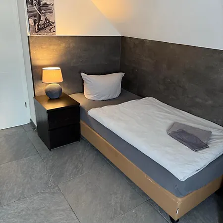 Im Tal 2 Haus - 2 We, 5 Sz,3 Baeder, 11 Betten - Klimaanlage *