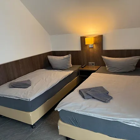 Im Tal 2 Haus - 2 We, 5 Sz,3 Baeder, 11 Betten - Klimaanlage