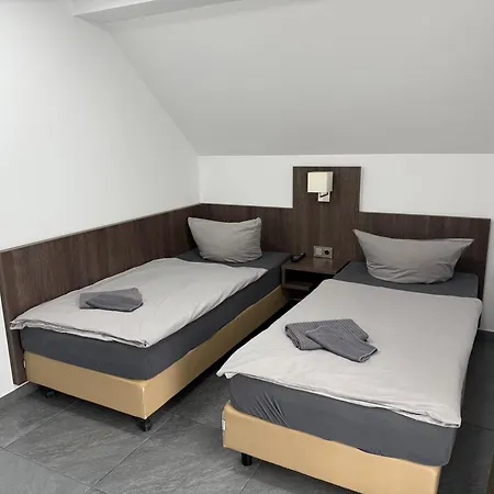 Im Tal 2 Haus - 2 We, 5 Sz,3 Baeder, 11 Betten - Klimaanlage Appartamento