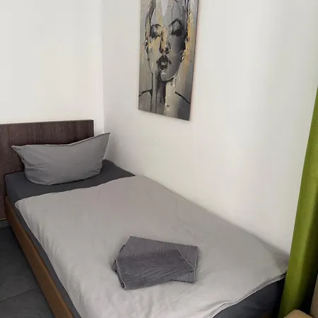 Lägenhet Im Tal 2 Haus - 2 We, 5 Sz,3 Baeder, 11 Betten - Klimaanlage