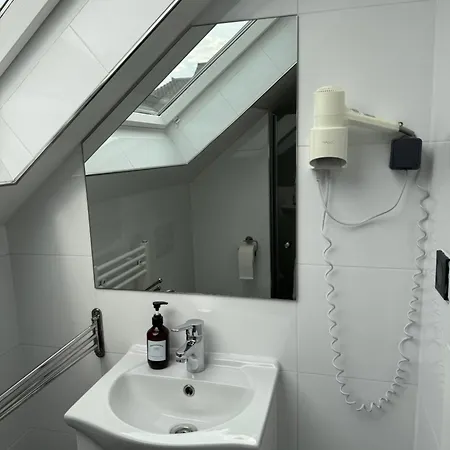 Im Tal 2 Haus - 2 We, 5 Sz,3 Baeder, 11 Betten - Klimaanlage *