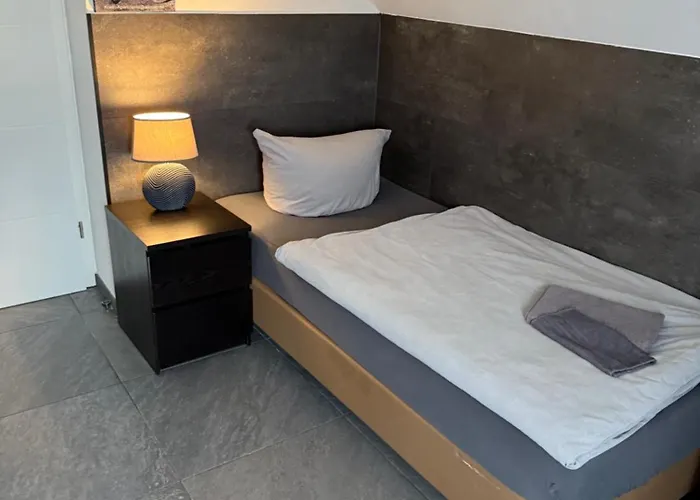 Im Tal 2 Haus - 2 We, 5 Sz,3 Baeder, 11 Betten - Klimaanlage *