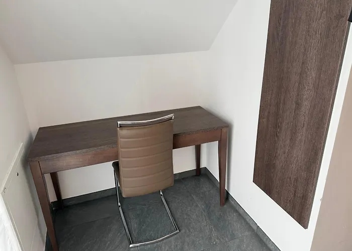 Im Tal 2 Haus - 2 We, 5 Sz,3 Baeder, 11 Betten - Klimaanlage Appartamento Bergheim (Rhein-Erft-Kreis)