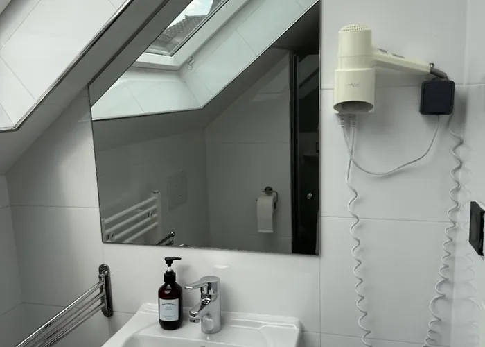 Im Tal 2 Haus - 2 We, 5 Sz,3 Baeder, 11 Betten - Klimaanlage *