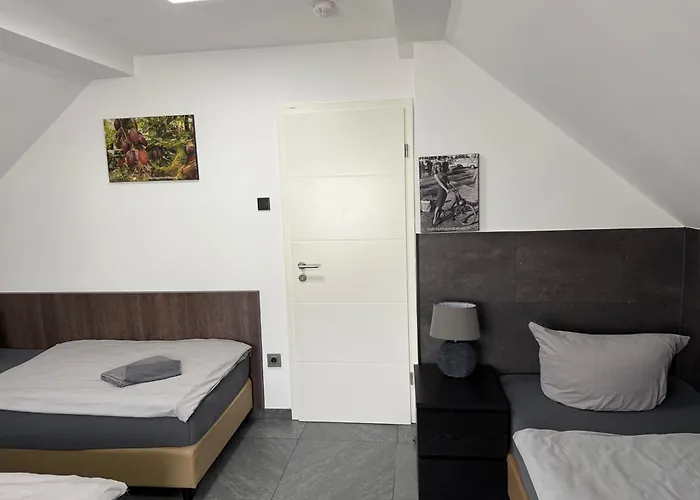 Appartamento Im Tal 2 Haus - 2 We, 5 Sz,3 Baeder, 11 Betten - Klimaanlage Bergheim (Rhein-Erft-Kreis)